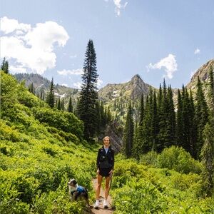 Meet your Posher, Hannah